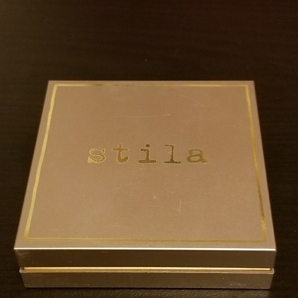 Stila's Heaven's Hue Highlighter - Picture 2 of 2